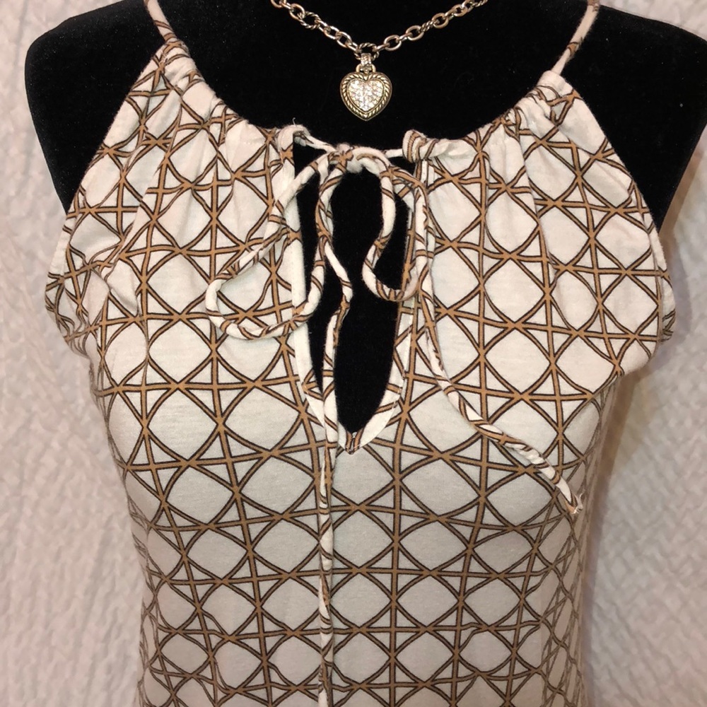 Small geometric print summer or spring tank top - Picture 2 of 3
